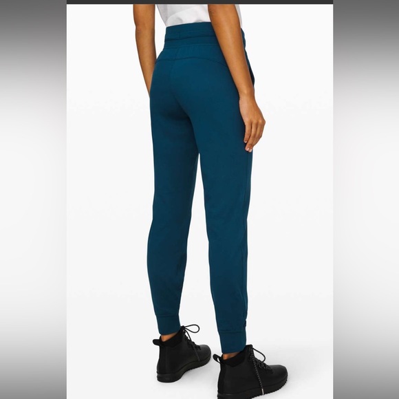 Ready to Rulu Pant 29” NWOT Night Diver size 8 - Picture 4 of 12